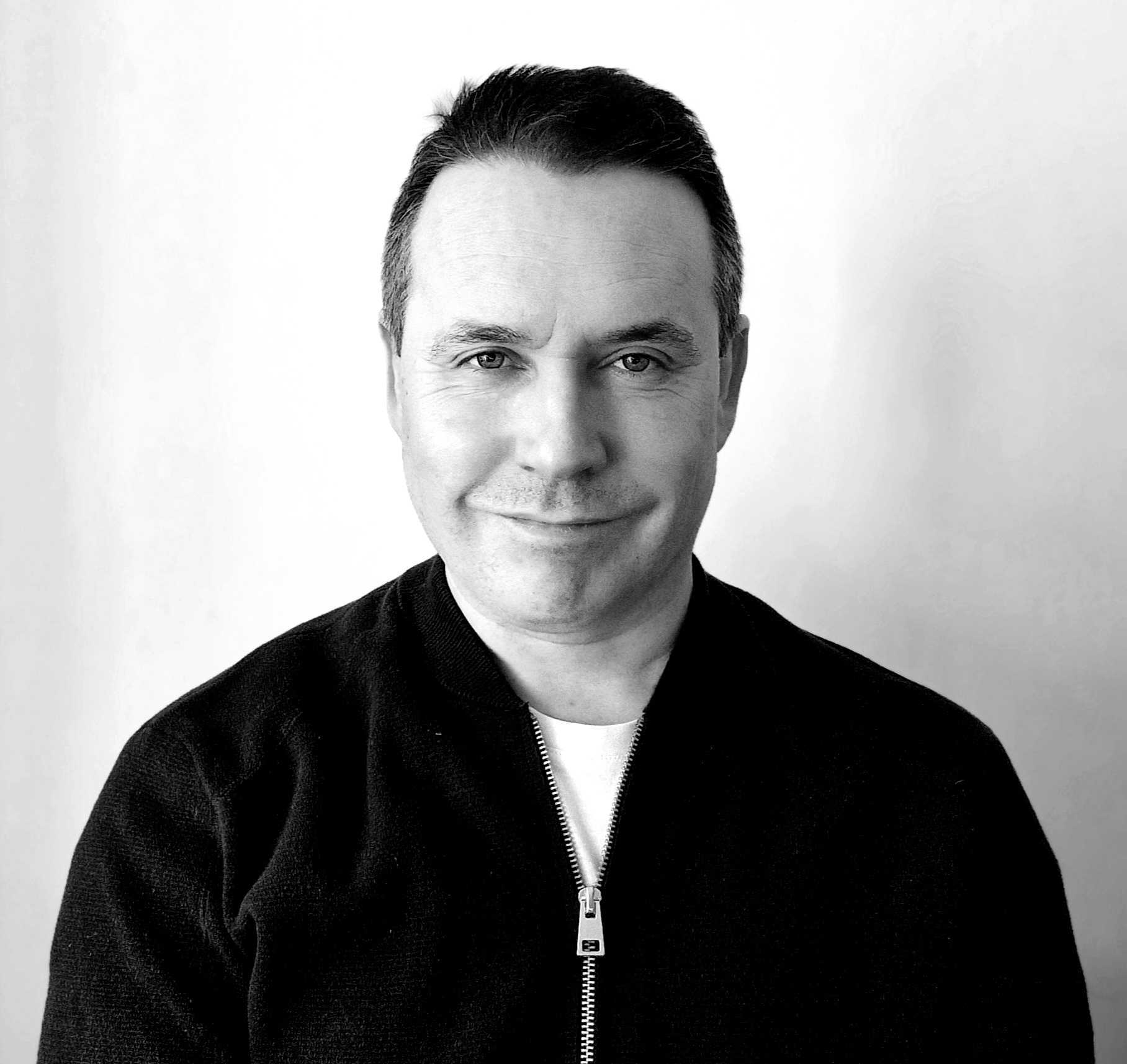 Headshot of Dave Colwell