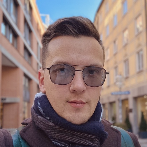 Headshot of Dmitrii Motovilov